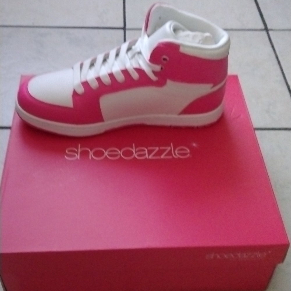 Sneakers size 9.5
